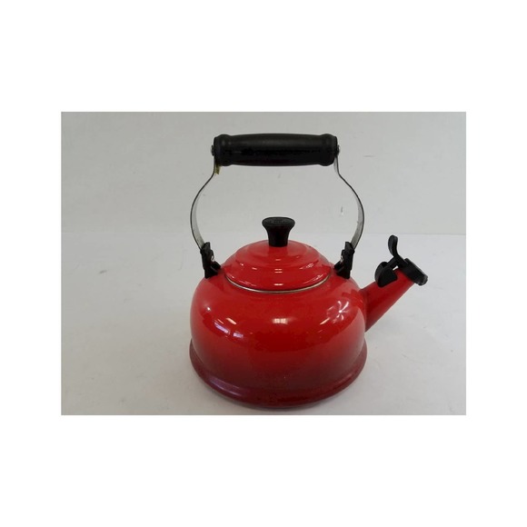 Vintage Le Creuset Red Whistling Enamel Tea Kettle - Picture 8 of 8